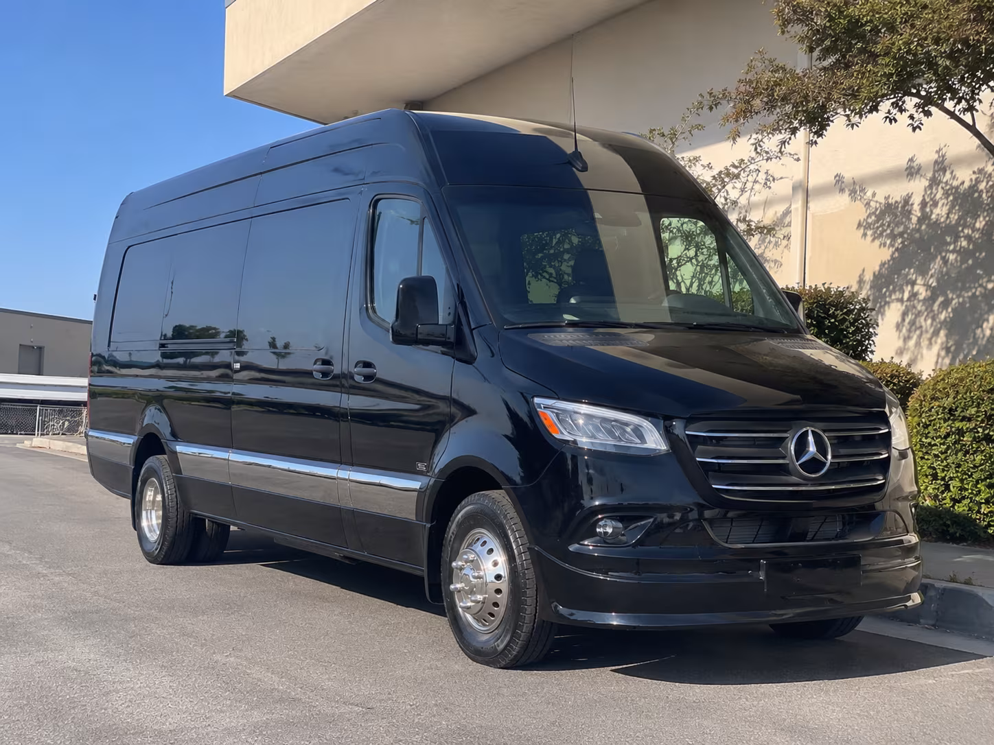 find the perfect transportation for your next private event 4