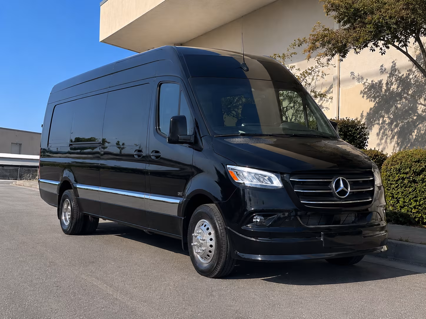 find the perfect transportation for your next wedding 5
