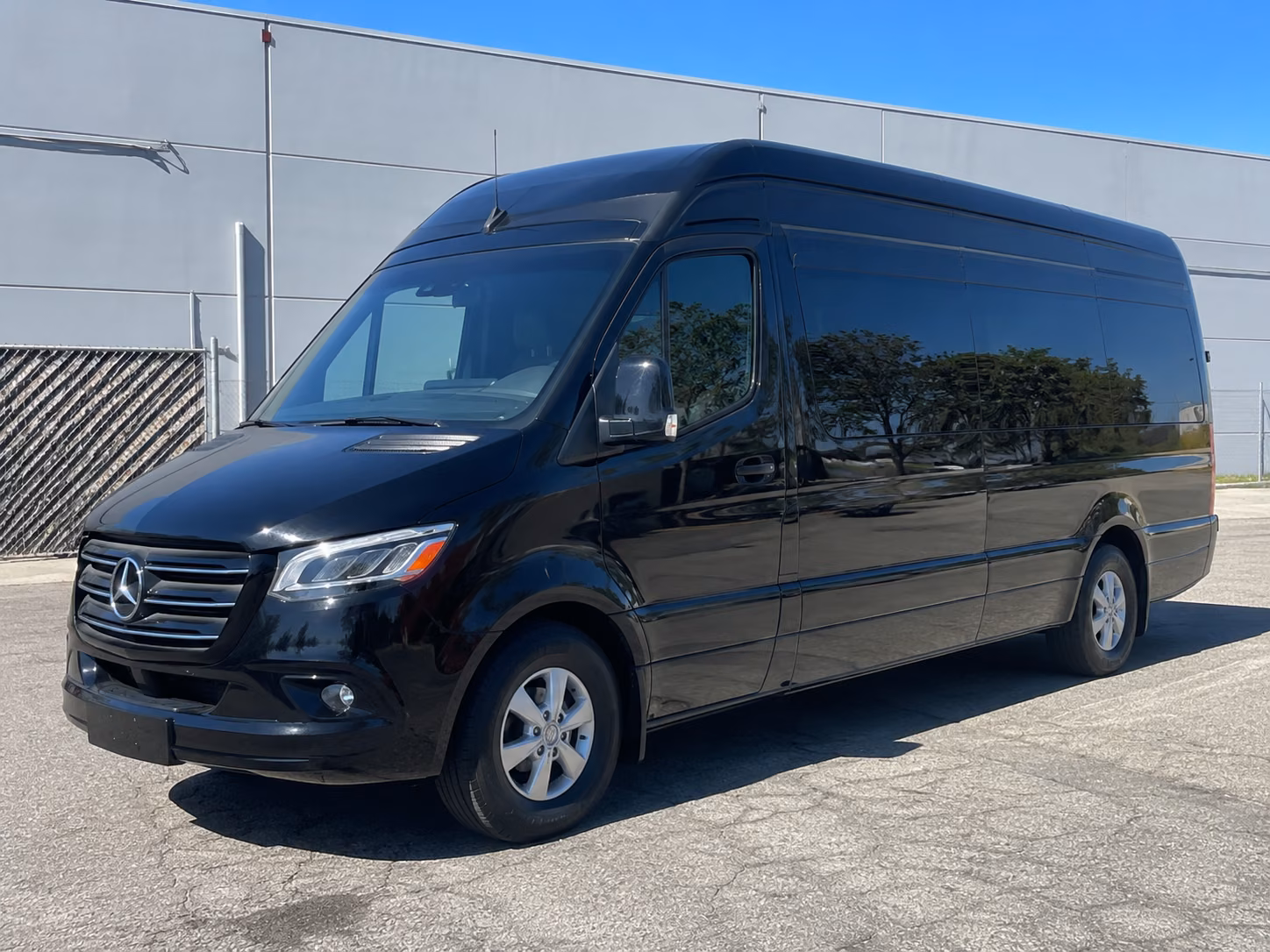 gresham 10 passenger sprinter van